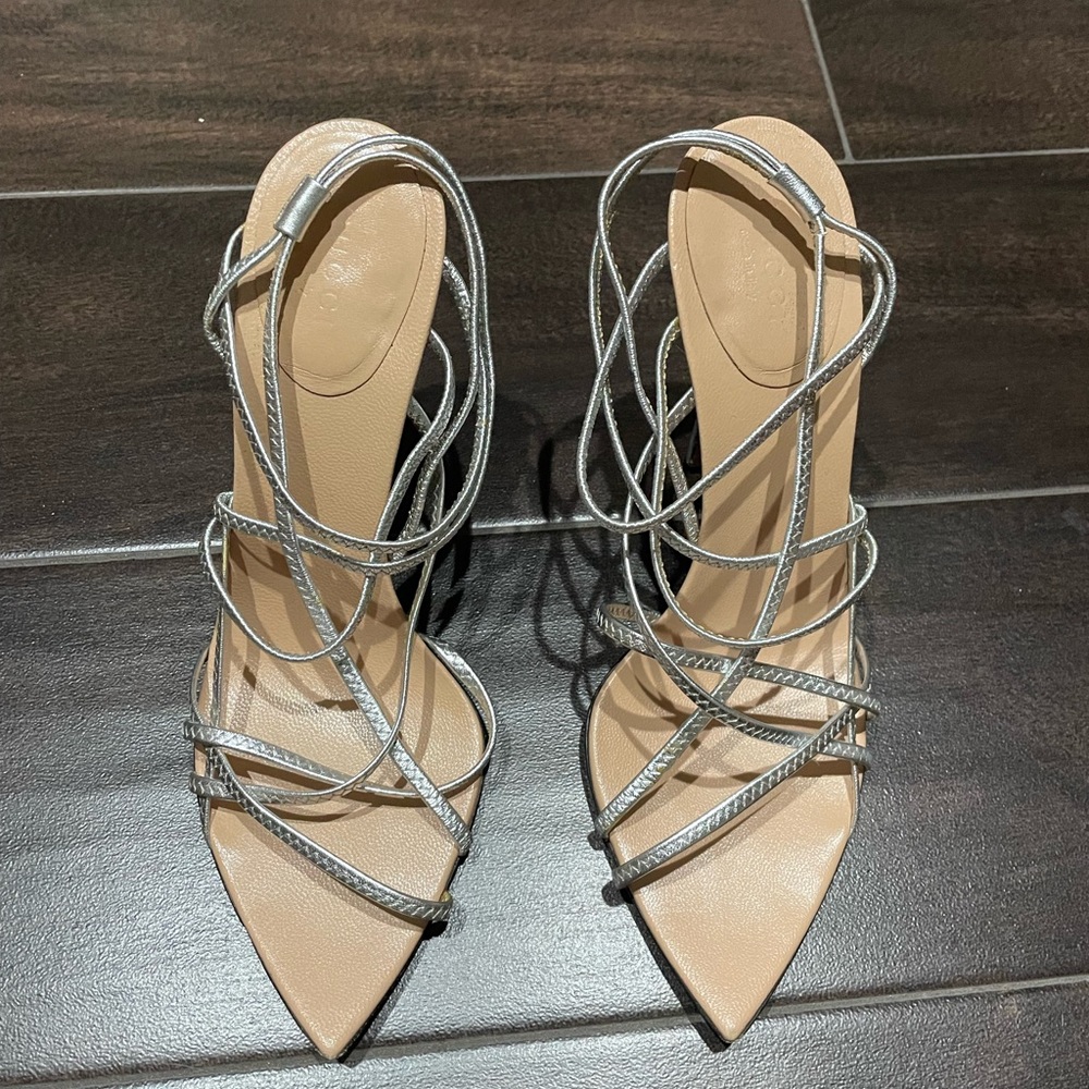 Authentic Gucci silver heels 7